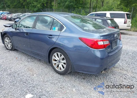 2015 Subaru Legacy 2.5I Premium z USA, uszkodzony, nr VIN 4S3BNAC60F3030414